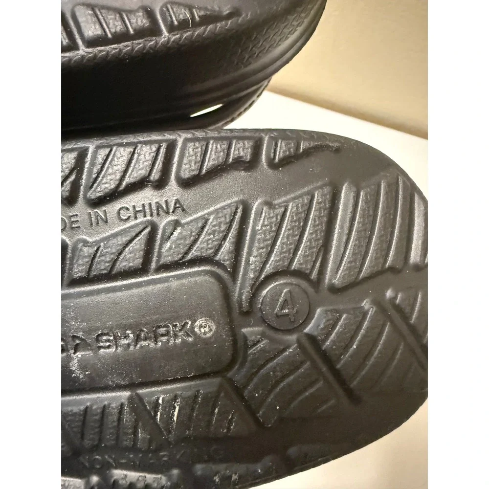 Rugged Shark Mens Black EVA Ventilated Slip On Clogs Shoes Size 4 Non-Marking